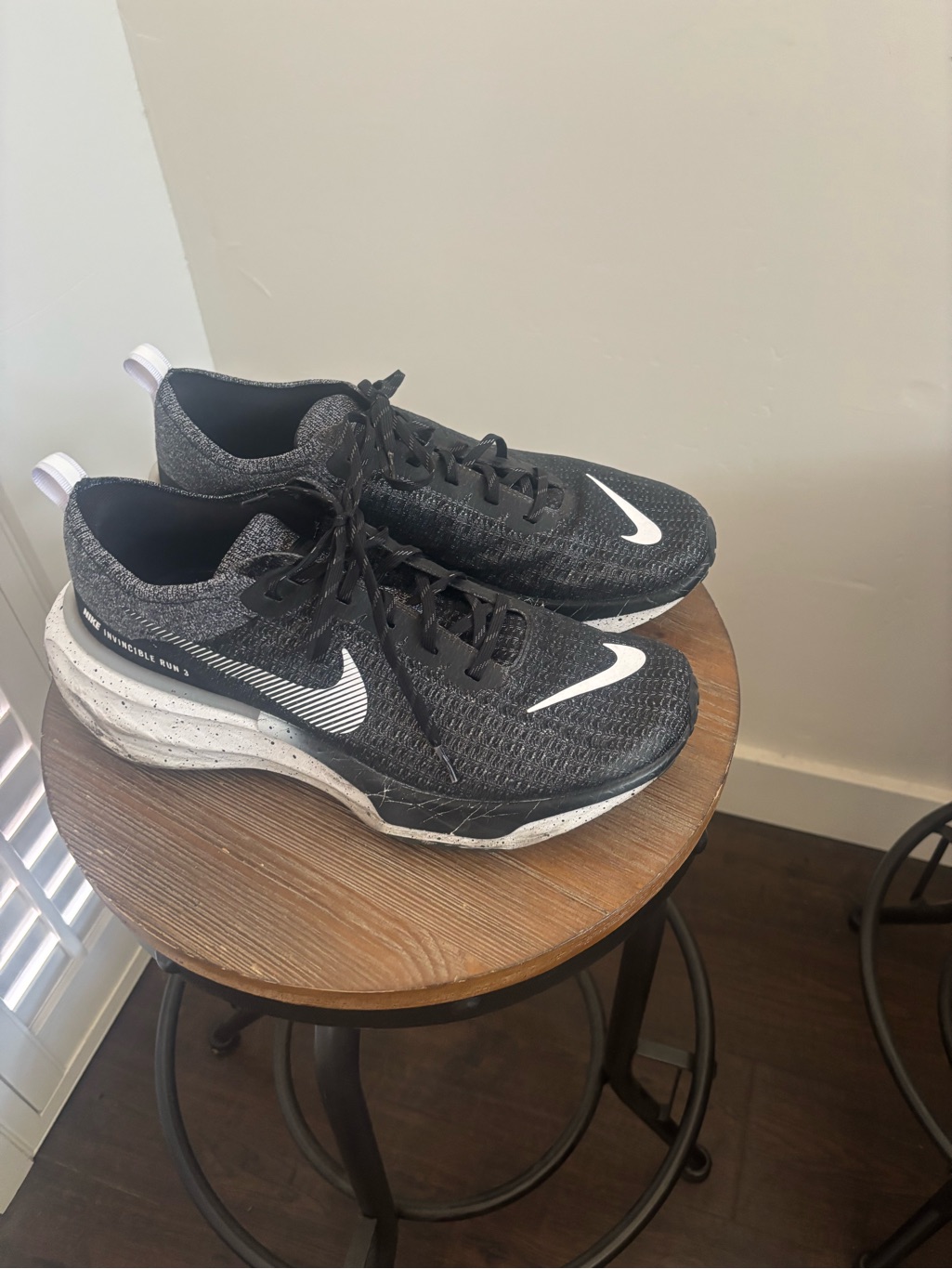 Nike Black And White Athletic Sneakers With Visible Swoosh